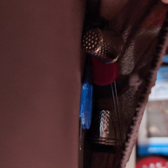 Vintage Hippie Boho Floral sewing basket with supplies - Picture 6 of 11